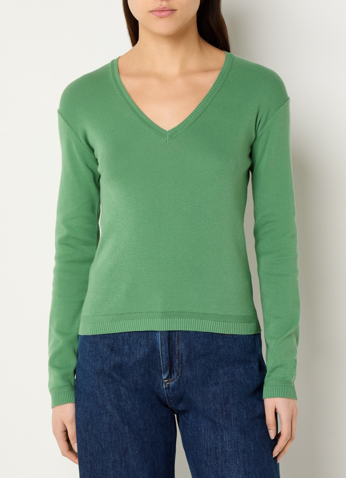 Benetton Fijngebreide pullover met V-hals - detail olijfgroen