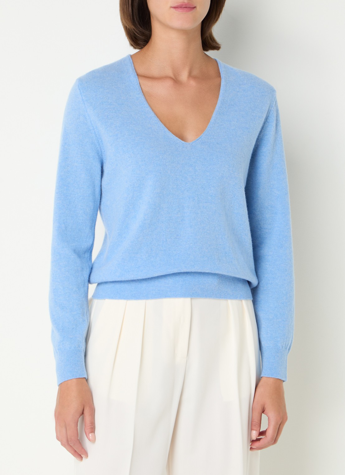 Benetton Fijngebreide pullover van scheerwol met V-hals - detail 2 blauwgrijs