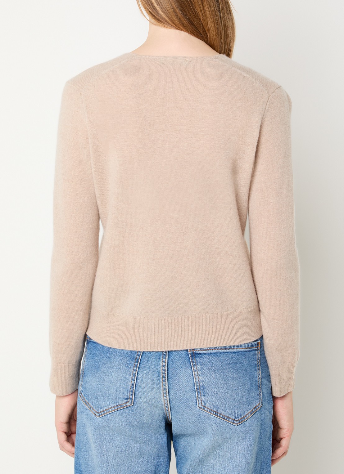 Benetton Fijngebreide pullover van scheerwol met V-hals - achterkant 4 camel