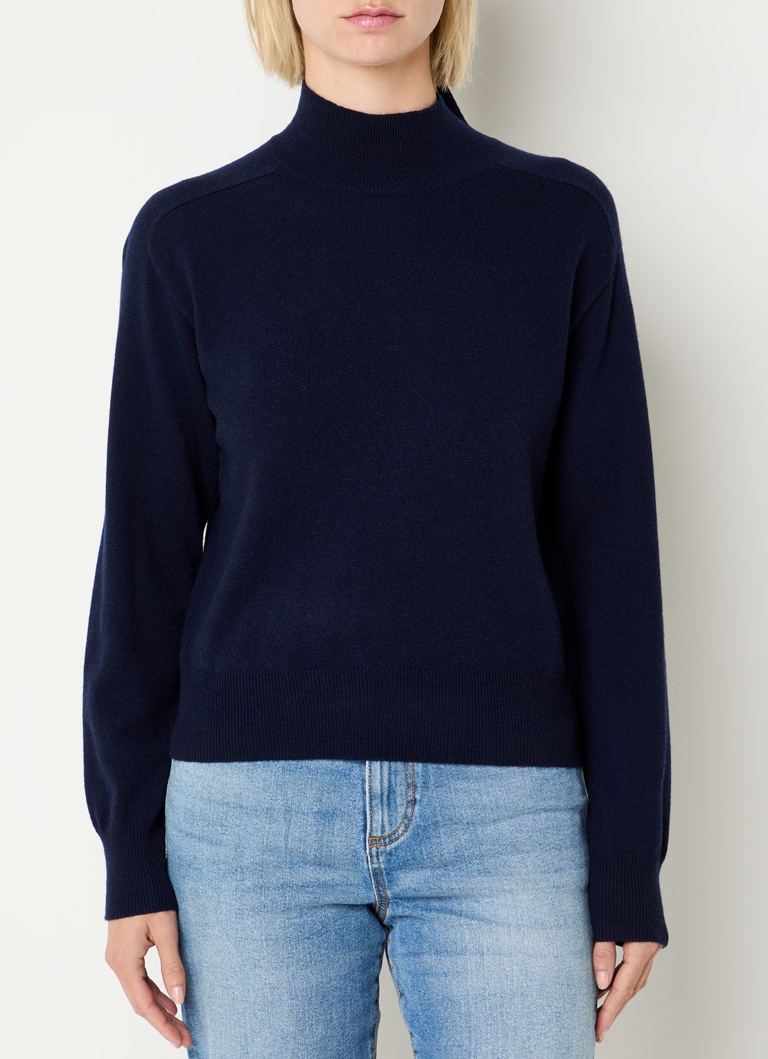 Benetton Fijngebreide trui in kasjmier wolblend met opstaande kraag - detail 4 donkerblauw