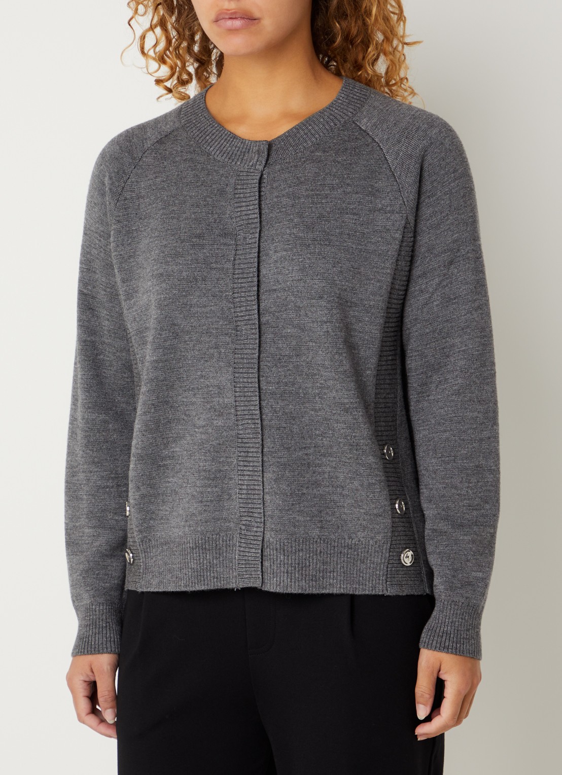 Benetton Grofgebreid vest in wolblend met sierknopen - detail middengrijs