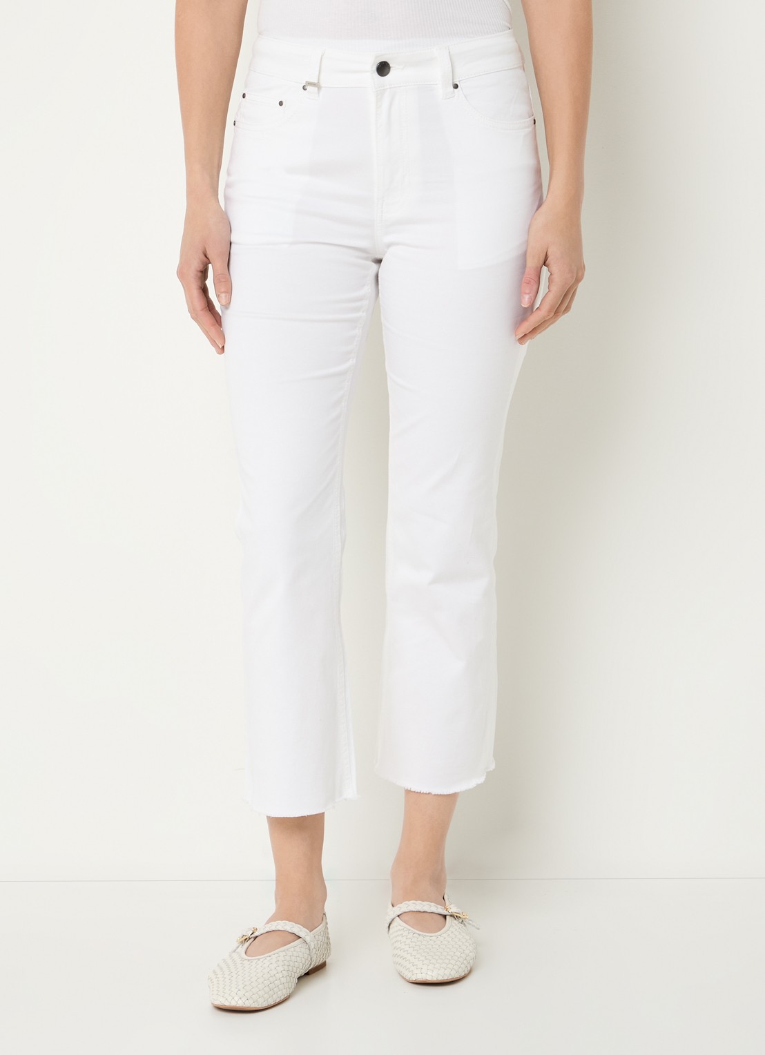 Benetton High waist cropped bootcut jeans met gekleurde wassing - detail 4 gebroken wit