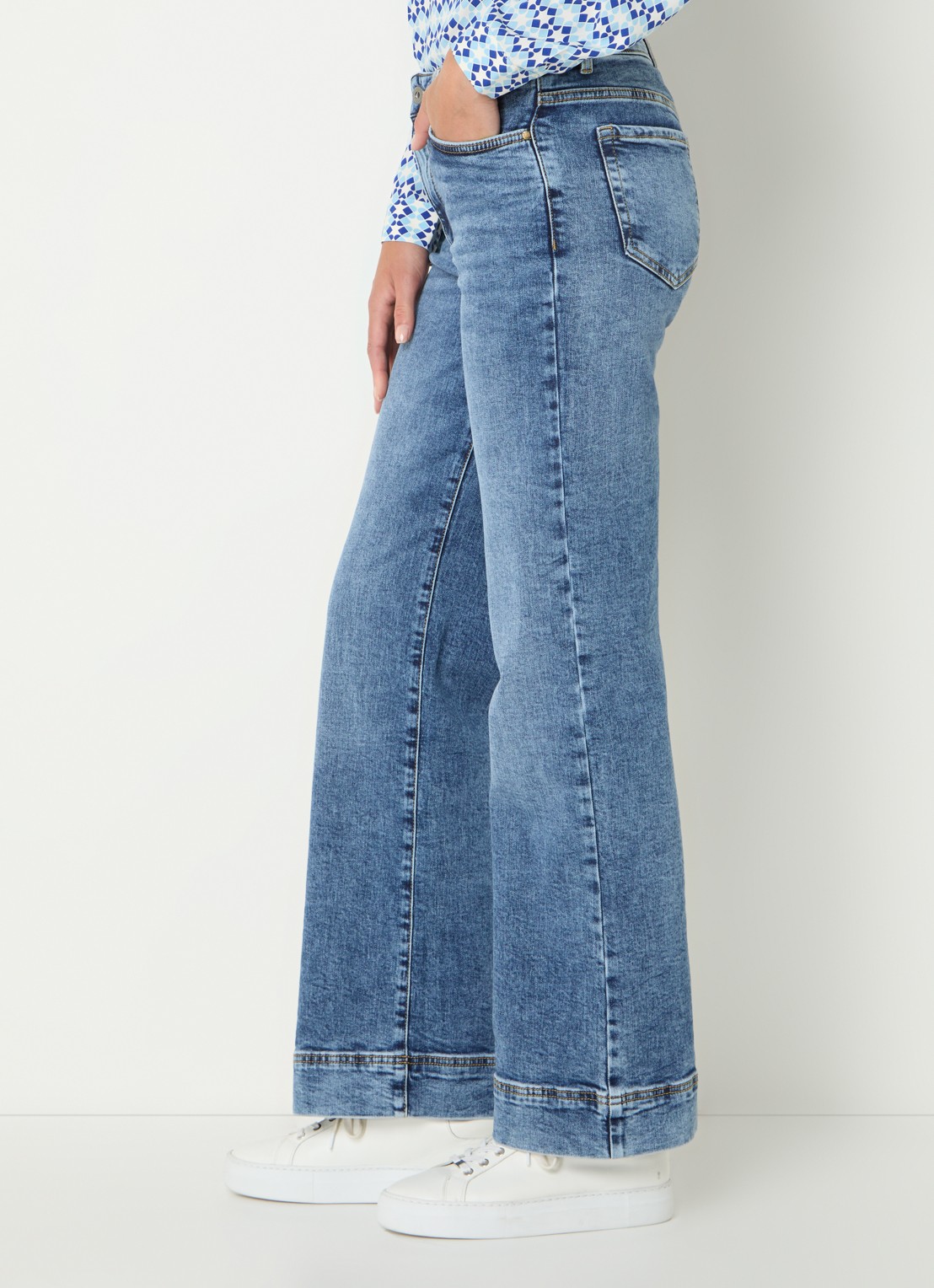 Benetton High waist flared jeans in  katoenblend - detail 3 blauw