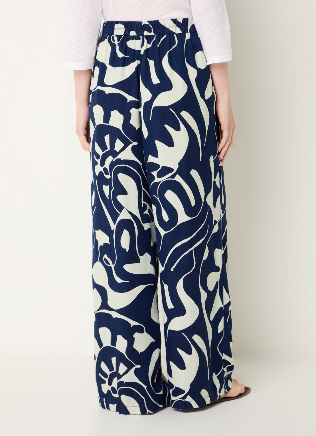 Benetton High waist loose fit broek met print - achterkant blauw