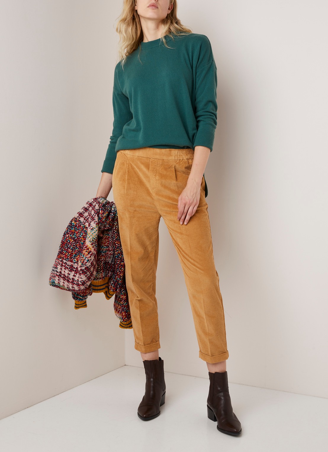 Benetton High waist tapered cropped pantalon van corduroy - voorkant 2 camel