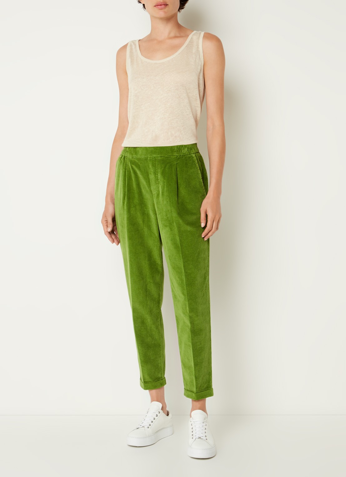 Benetton High waist tapered cropped pantalon van corduroy - voorkant 2 groen