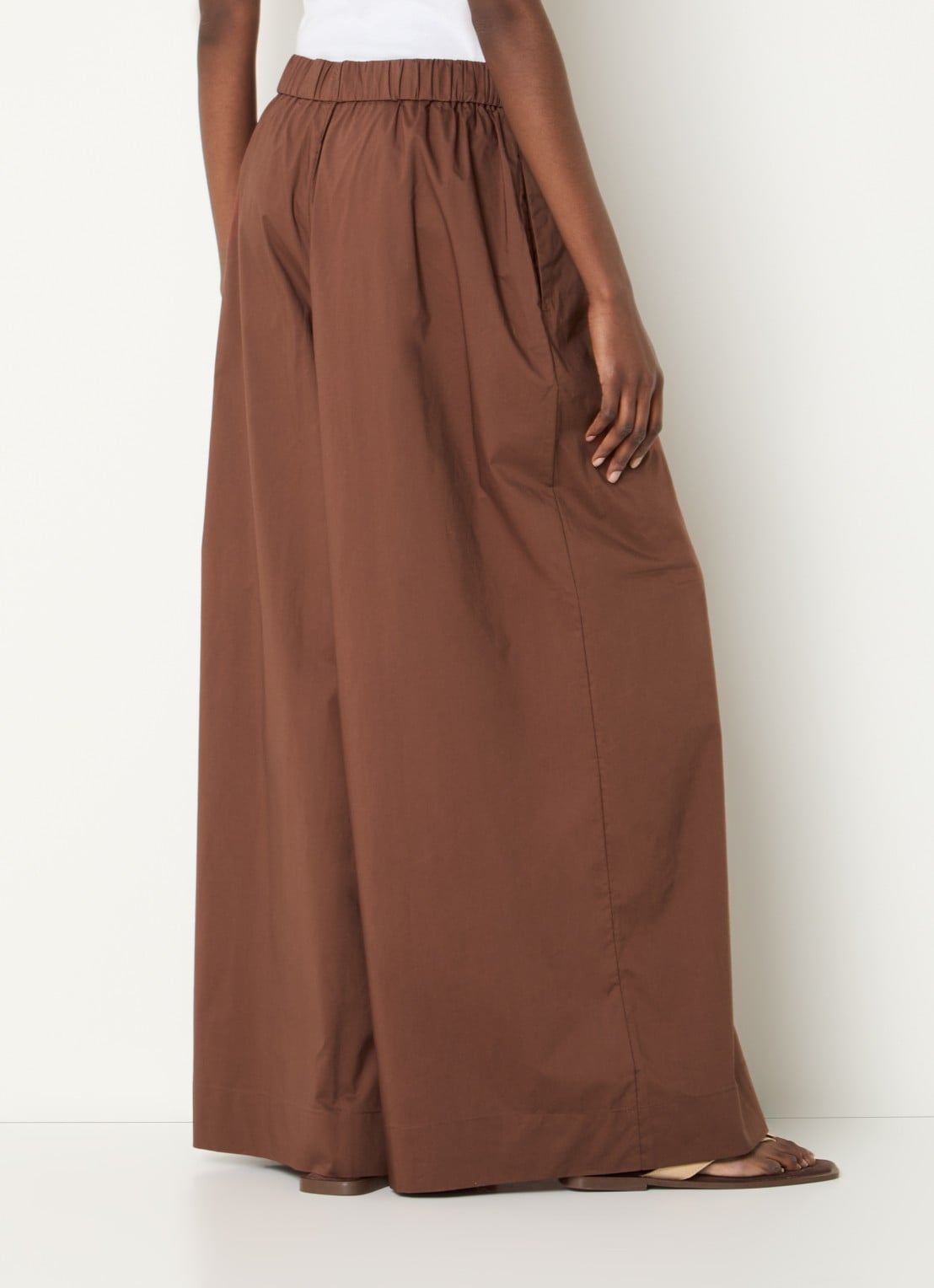 Benetton High waist wide fit broek met steekzakken - achterkant bruin