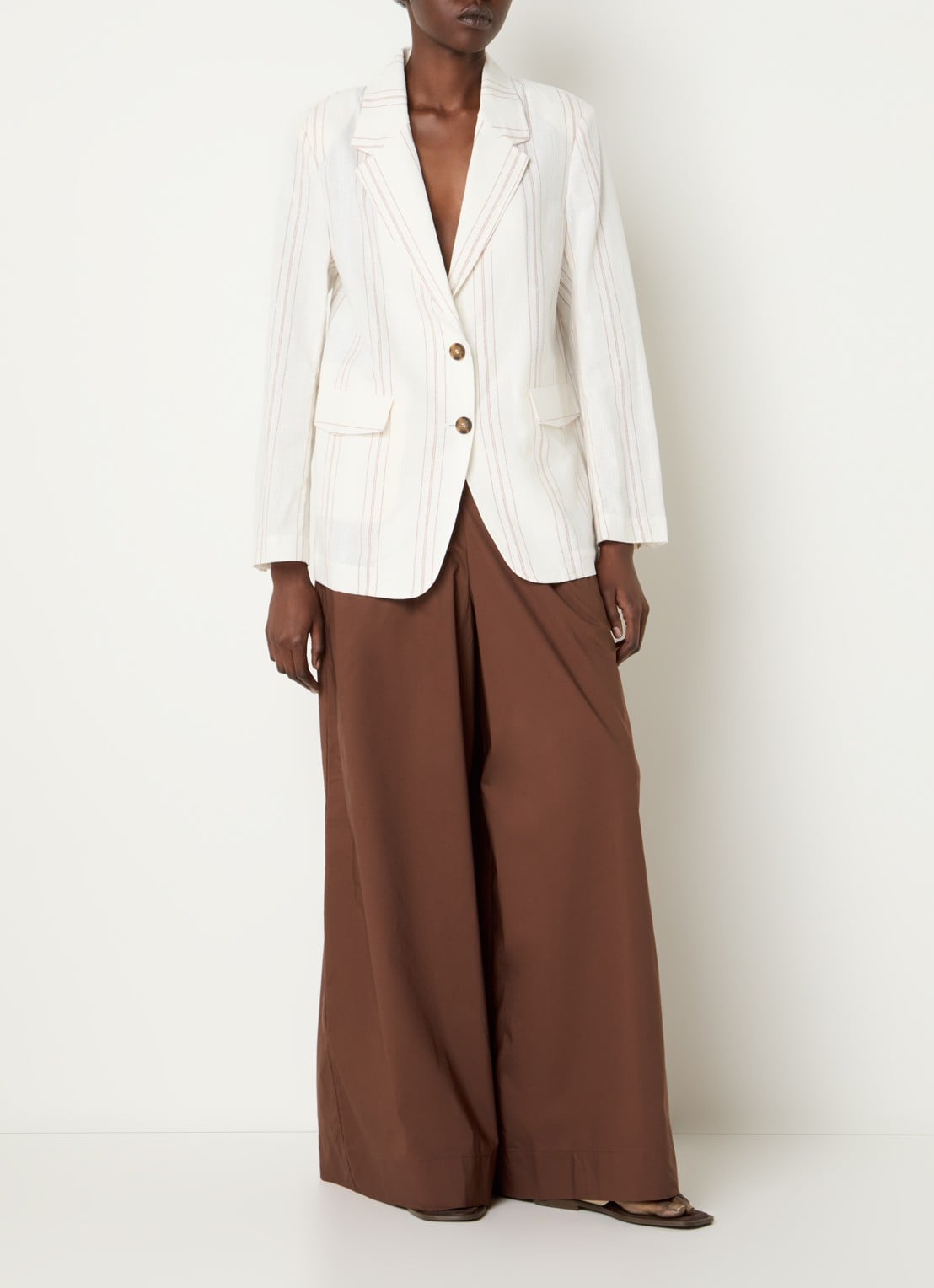 Benetton High waist wide fit broek met steekzakken - voorkant 3 bruin
