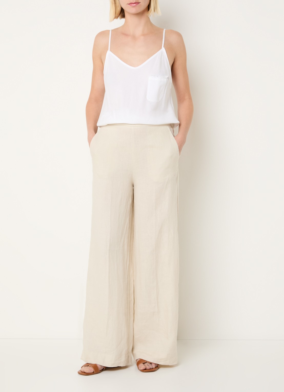 Benetton High waist wide fit pantalon van linnen - voorkant 2 beige