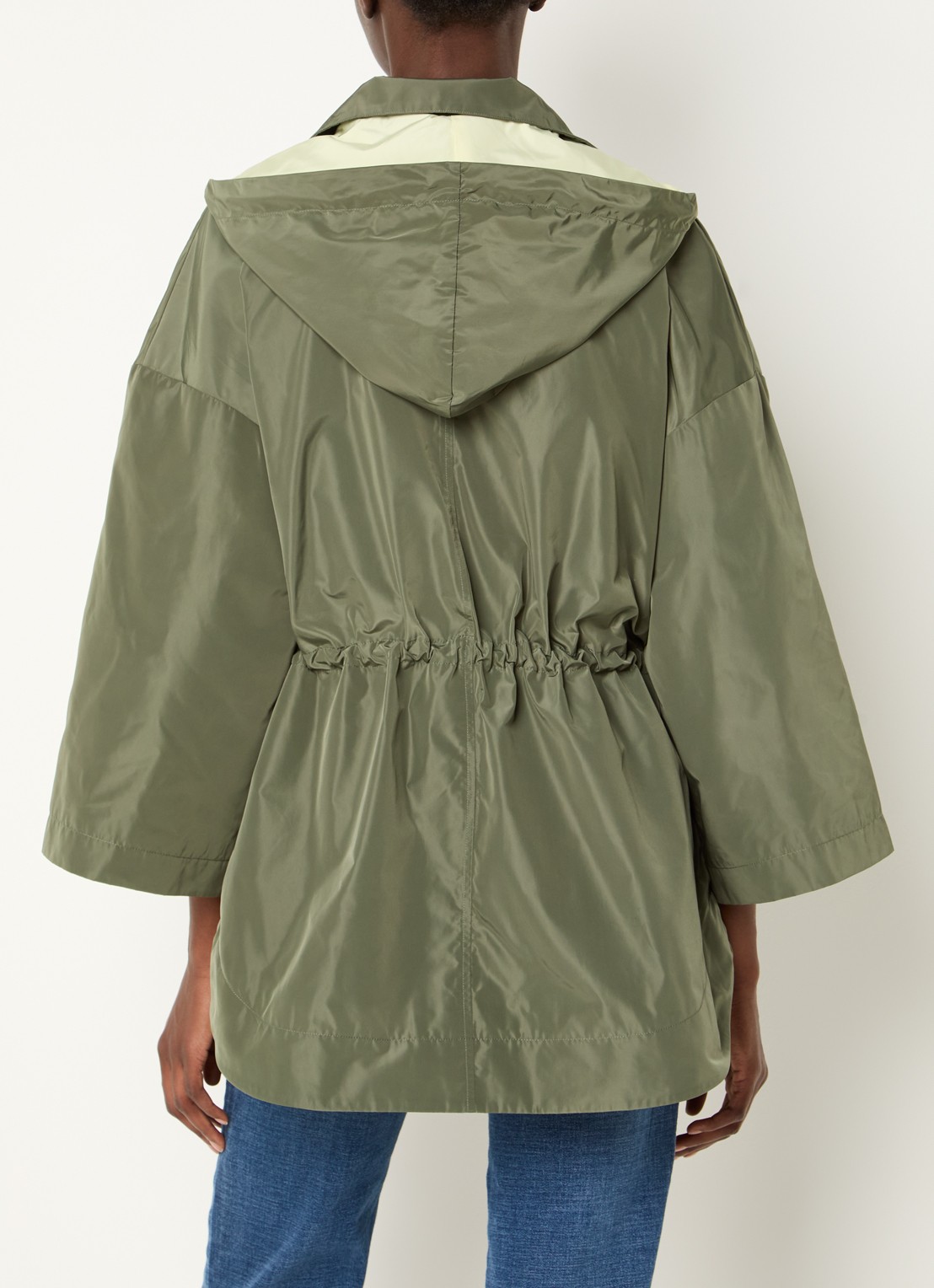 Benetton Jack met capuchon en klepzakken - achterkant groen