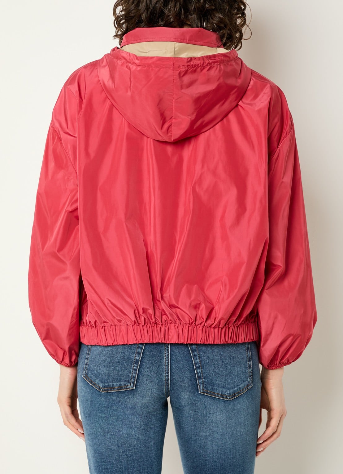 Benetton Jack met steekzakken en capuchon - achterkant 2 rood