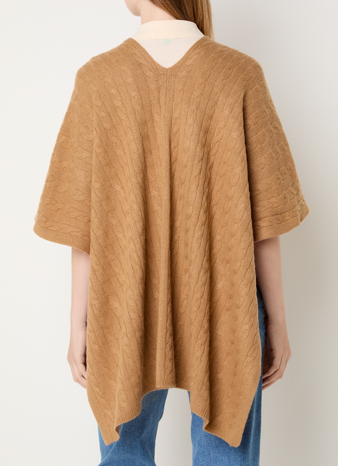 Benetton Kabelgebreide cape in kasjmierblend - achterkant 4 camel