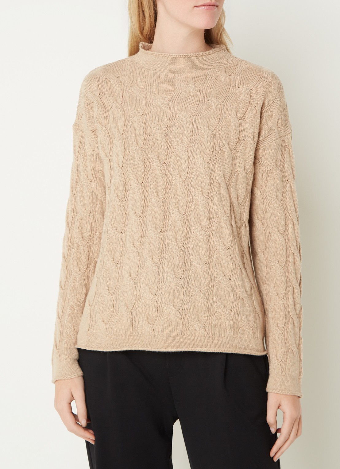 Benetton Kabelgebreide trui in kasjmierblend met opstaande kraag - detail 5 camel