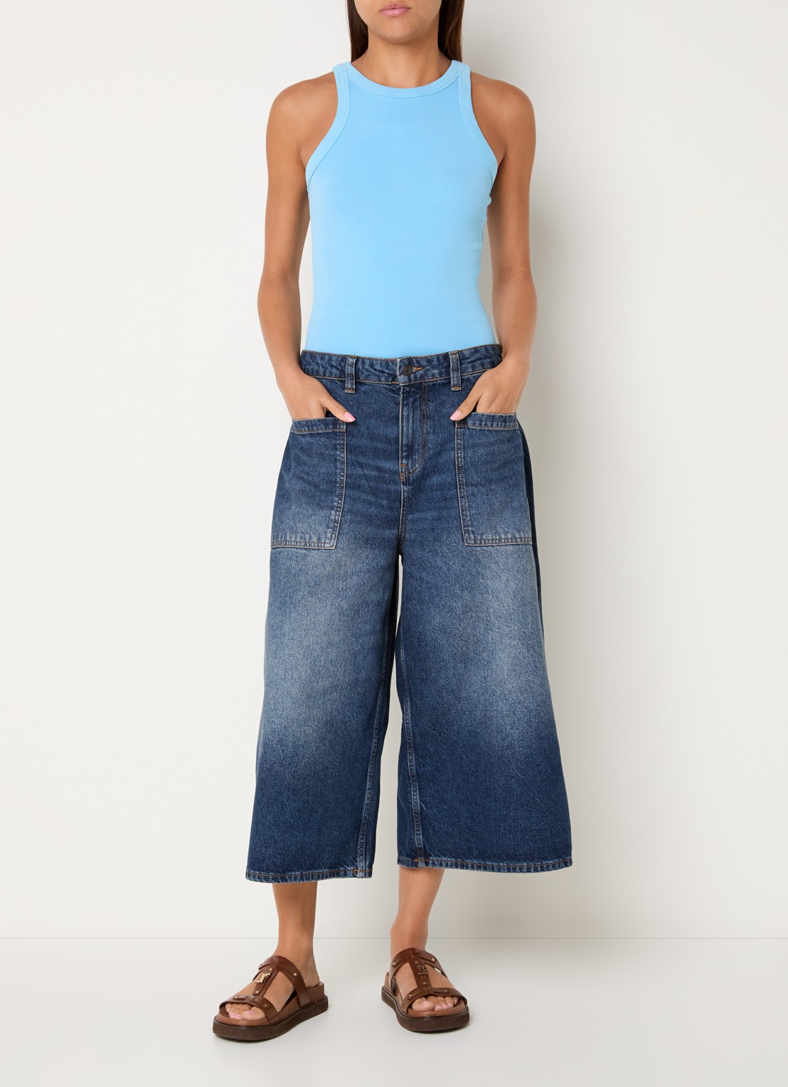 Benetton Low waist wide leg jeans met donkere wassing en opgestikte zakken - voorkant 4 jeans