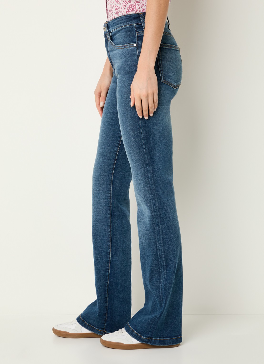 Benetton Mid waist flared jeans met medium wassing - detail 5 indigo