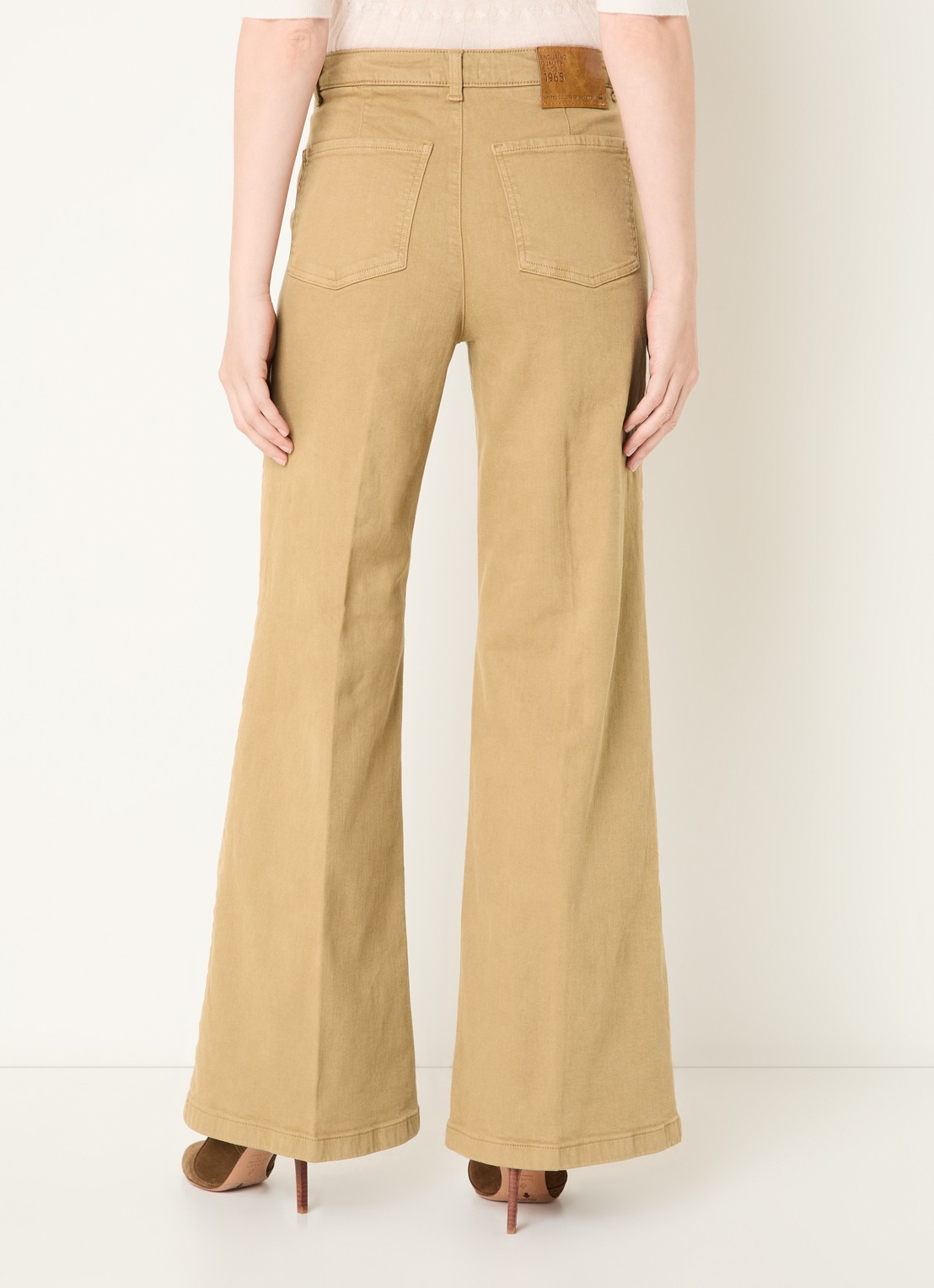 Benetton Mid waist wide fit jeans met gekleurde wassing - achterkant 3 camel