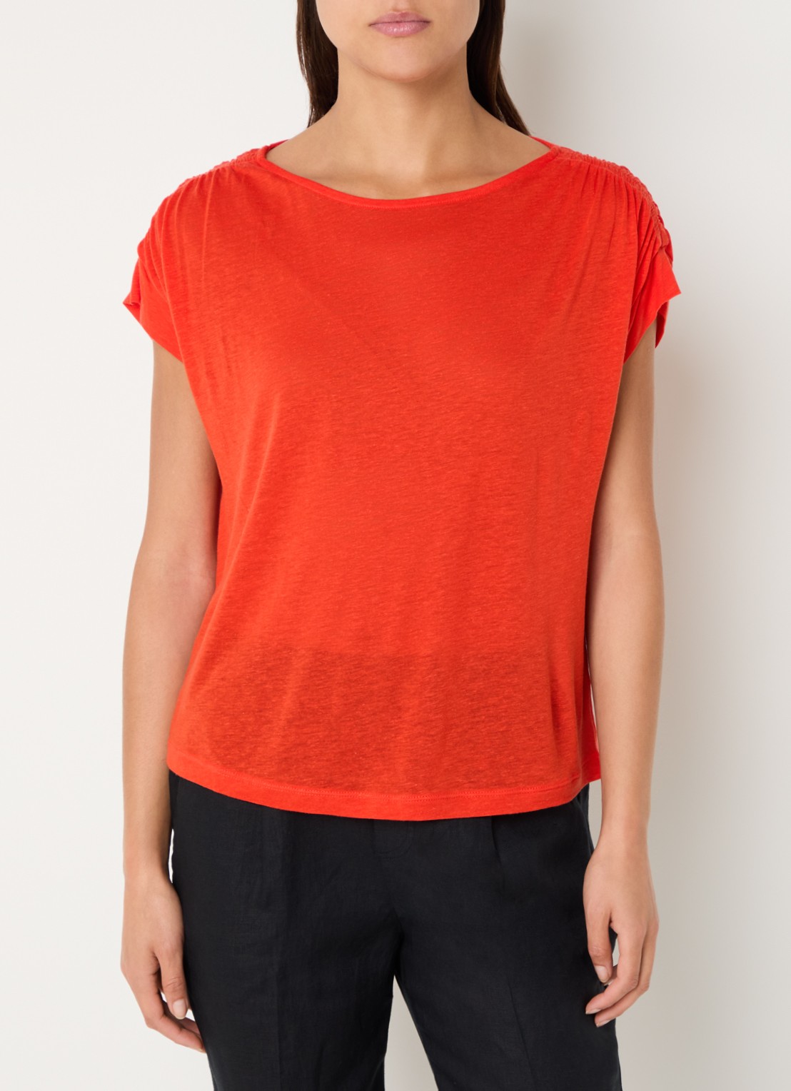 Benetton Semi-transparant T-shirt met ruches - detail oranjerood