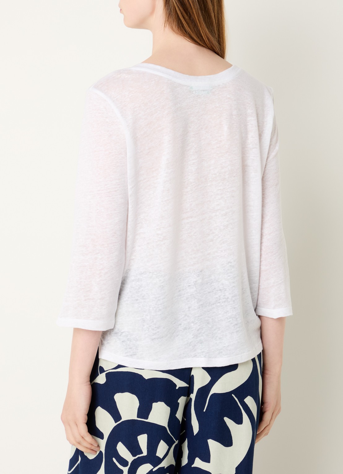 Benetton Semi-transparant T-shirt van linnen met boothals  - achterkant wit