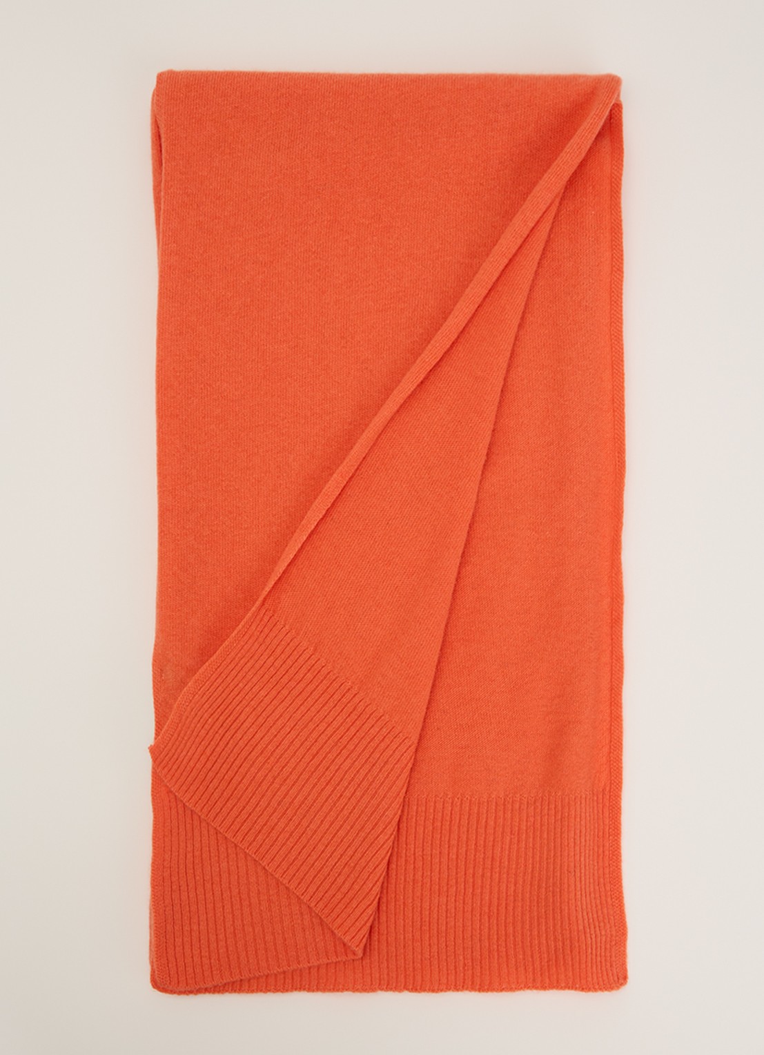 Benetton Sjaal van scheerwol 190 x 30 cm - voorkant 3 abrikoos