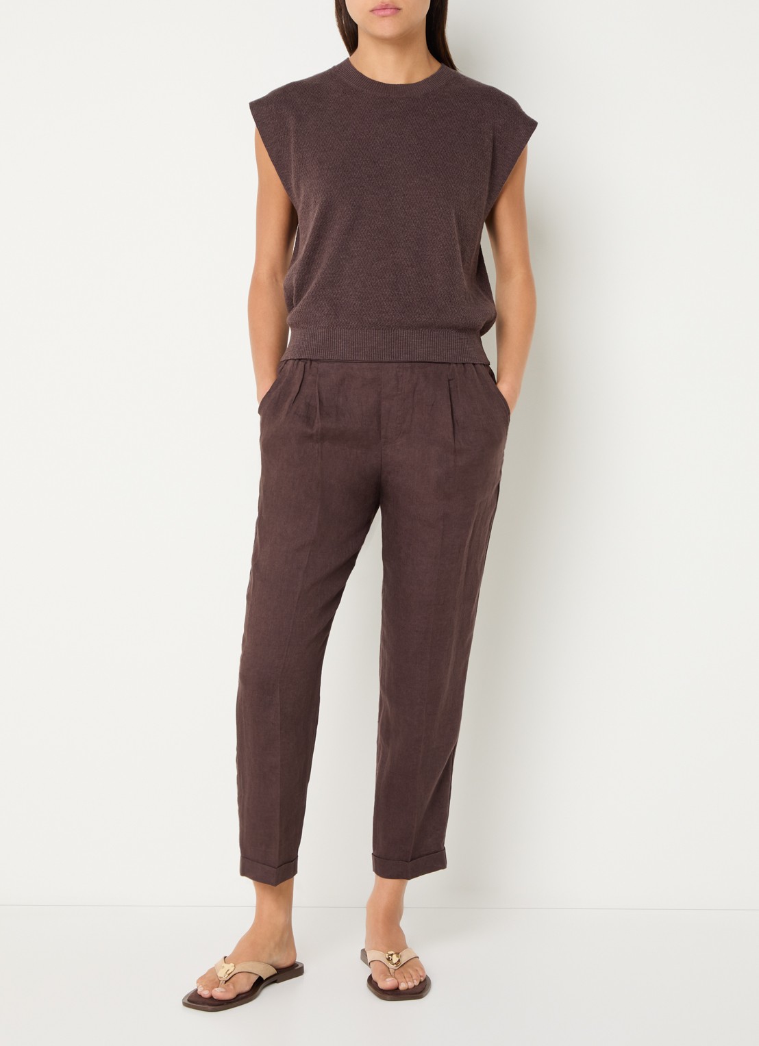 Benetton Top in linnenblend met ronde hals - voorkant 3 hazelnootbruin
