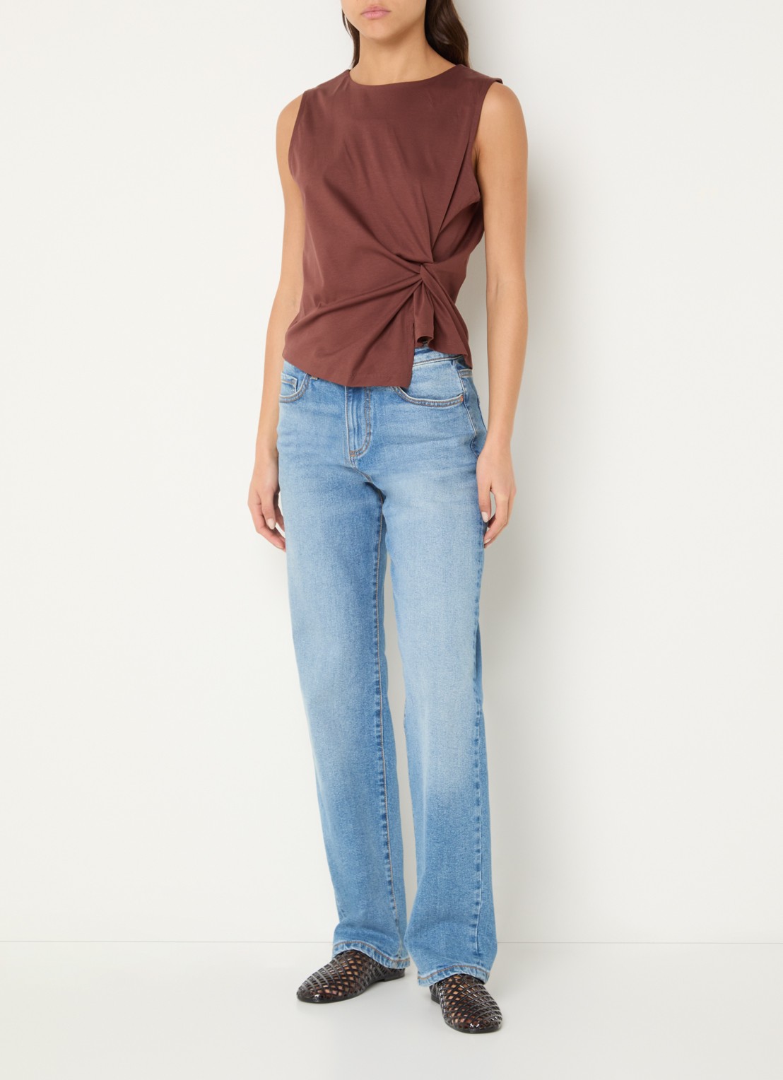 Benetton Top met knoopdetail  - voorkant 2 bruin