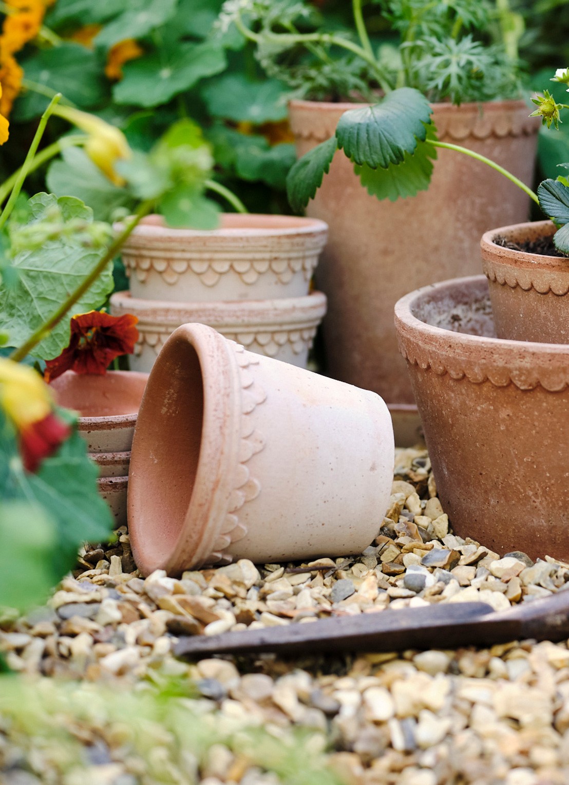 Bergs Potter Københavner bloempot voor binnen en buiten Ø10 cm - voorkant 3 roze
