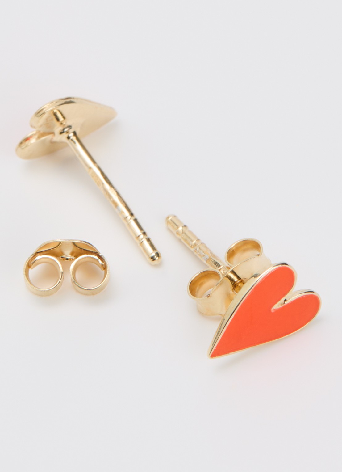 Bibi Camille Mini Heart oorknopjes verguld - detail koraal