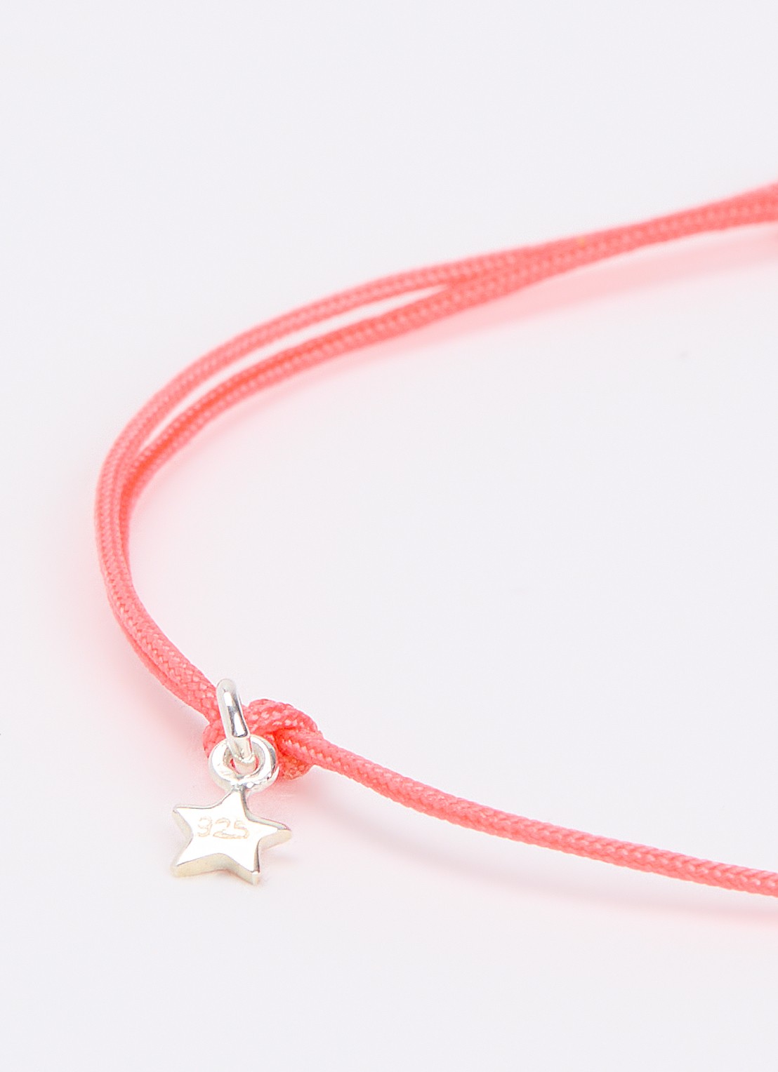 Bibi Camille Mini Smile Rope armband met bedel - detail roze
