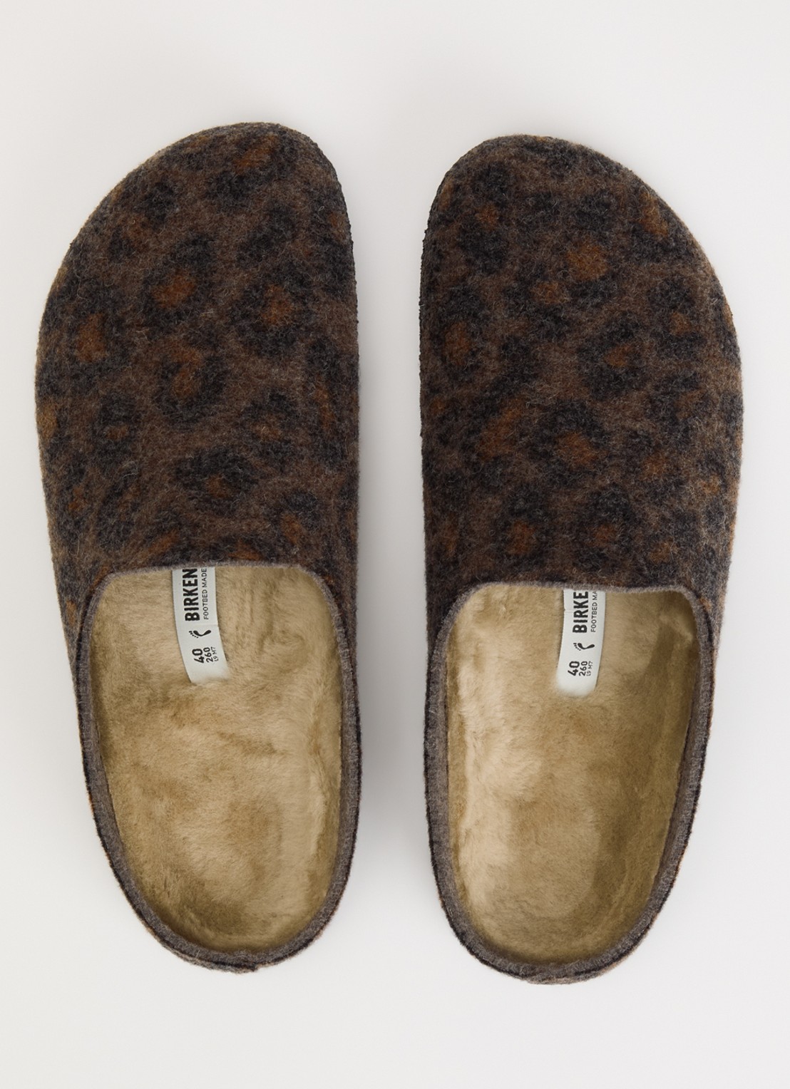 Birkenstock Narrow Fit Amsterdam Wrapped muiltje met panterprint - detail 2 bruin