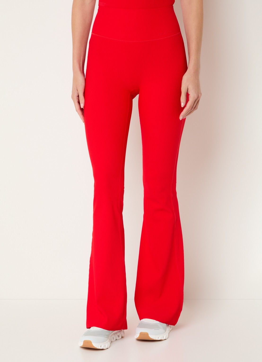Björn Borg Studio high waist flared fit trainingslegging met ribstructuur - detail 2 rood