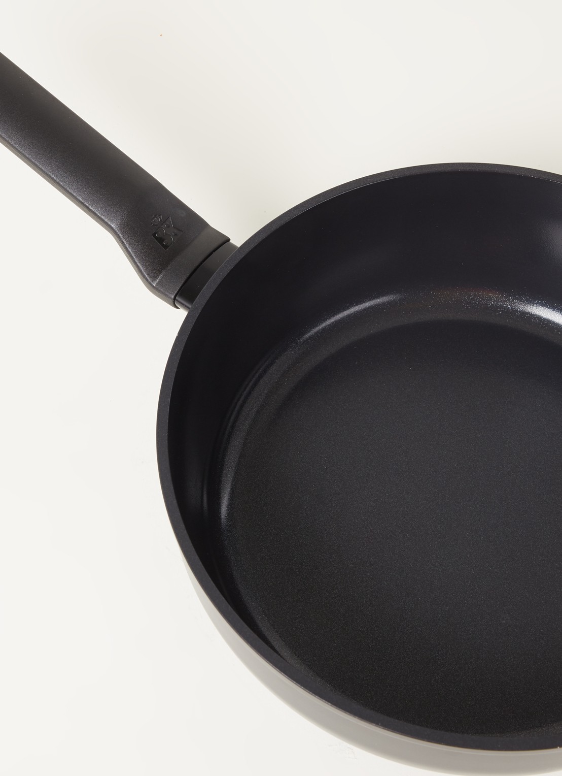 BK Easy Induction Ceramic hapjespan Ø24 cm - detail zwart