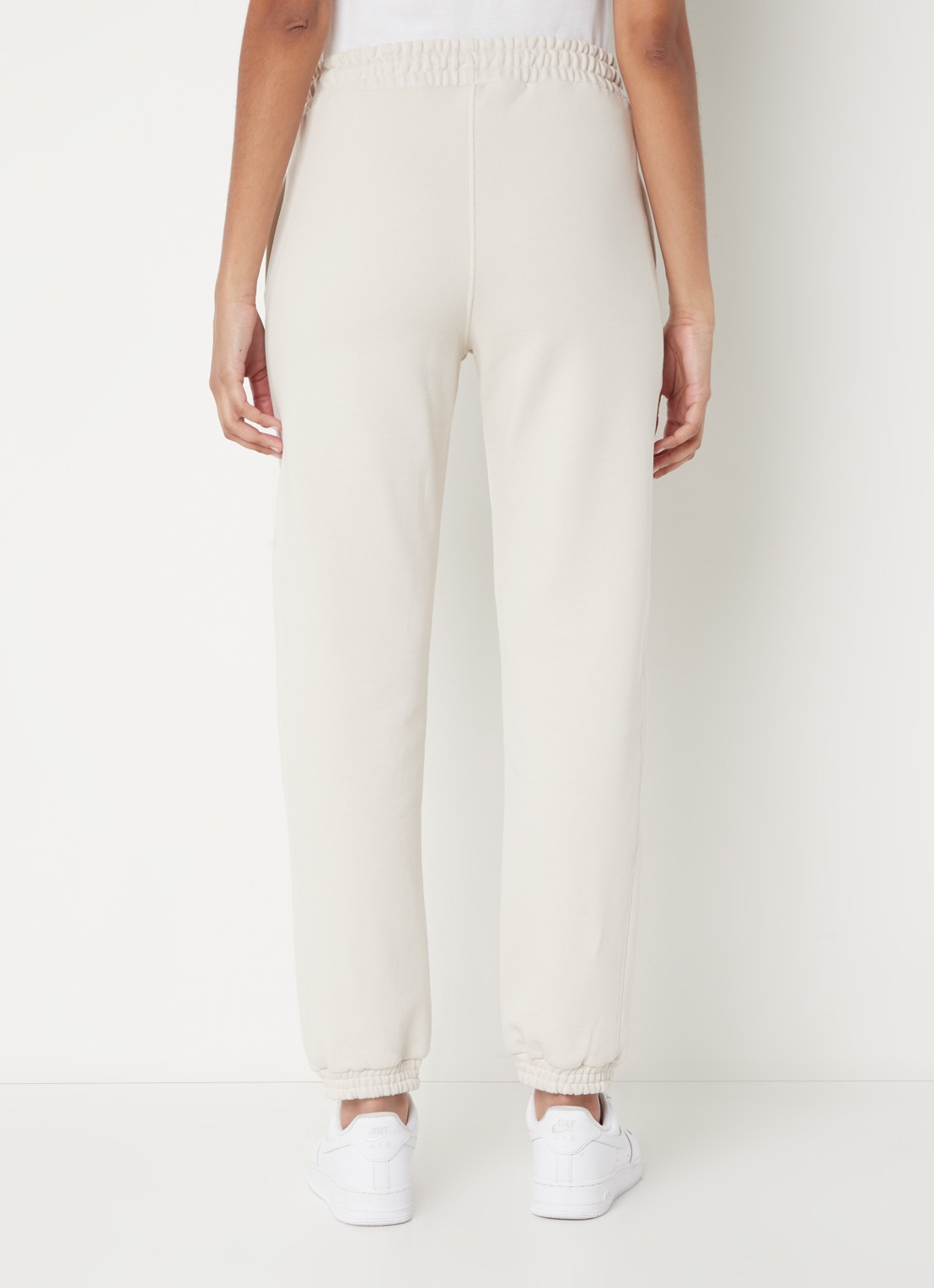 Black Bananas Eclipse high waist tapered fit joggingsbroek met logoprint - achterkant creme