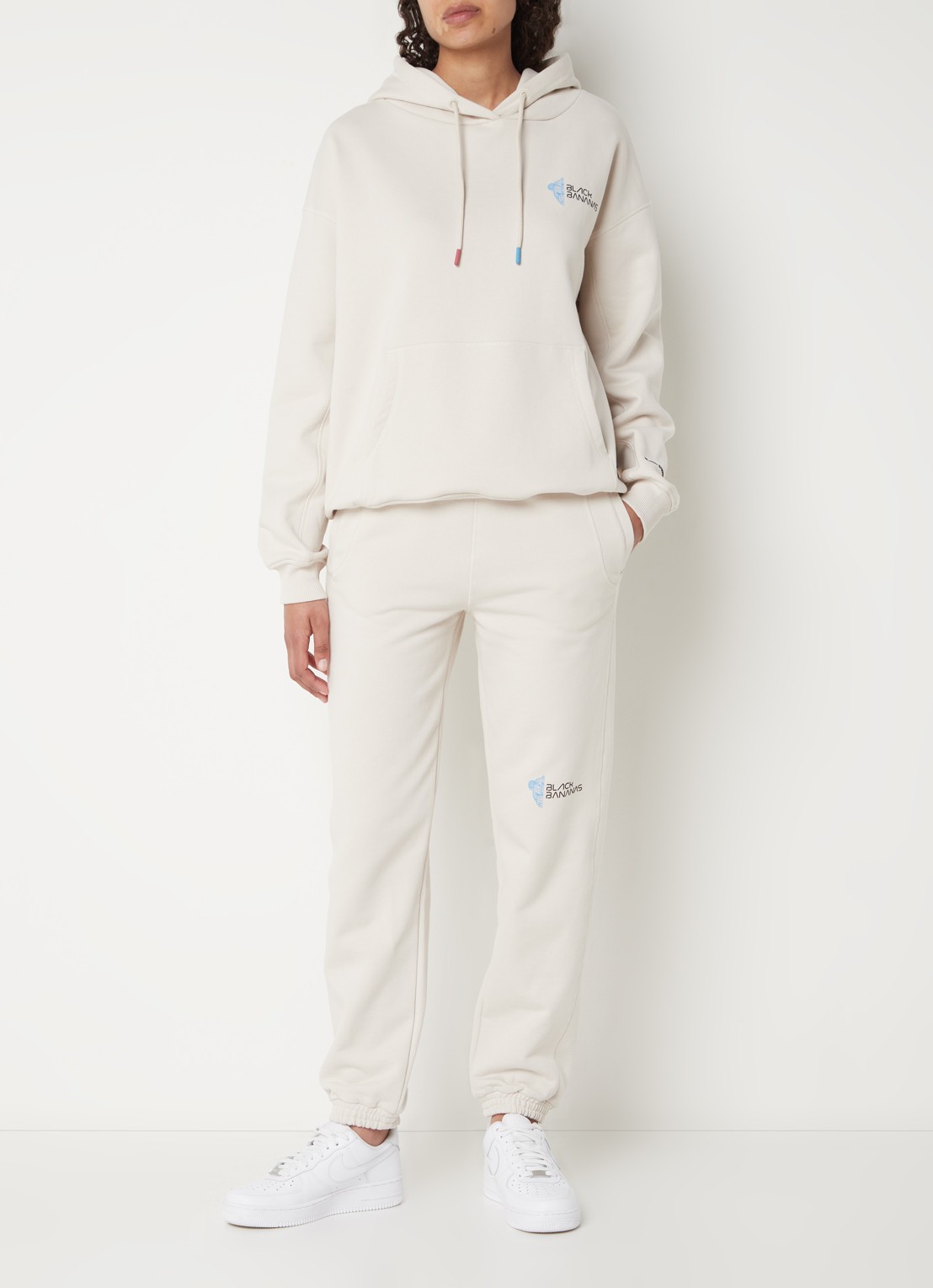 Black Bananas Eclipse hoodie met logo - voorkant 5 zand