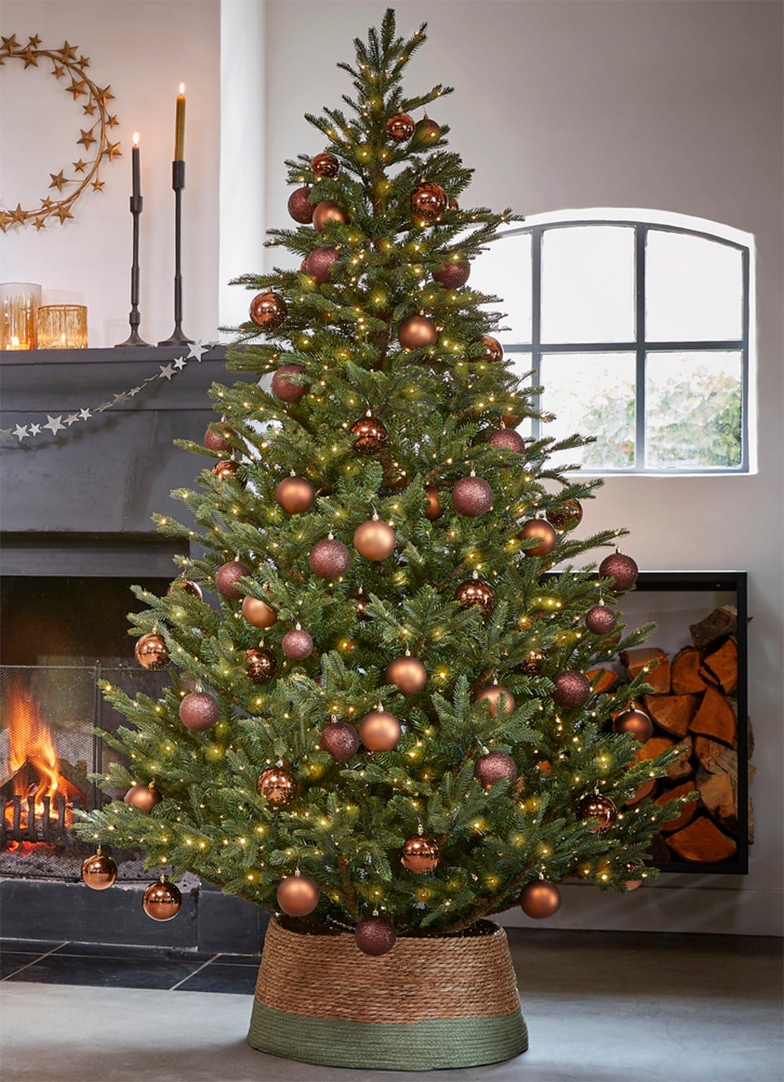 Black box Frasier kunstkerstboom met LED verlichting 215 cm - voorkant 5 groen