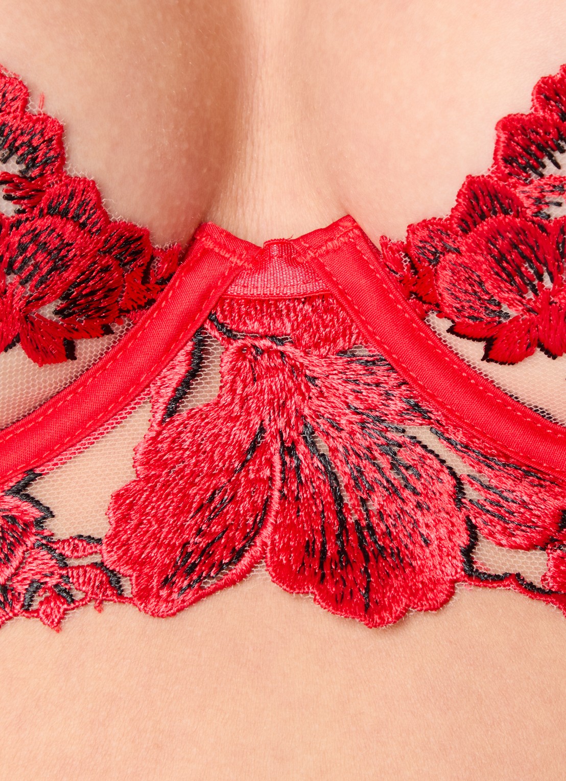Bluebella Lavanya beugel bh van mesh met bloemborduring - detail 3 rood