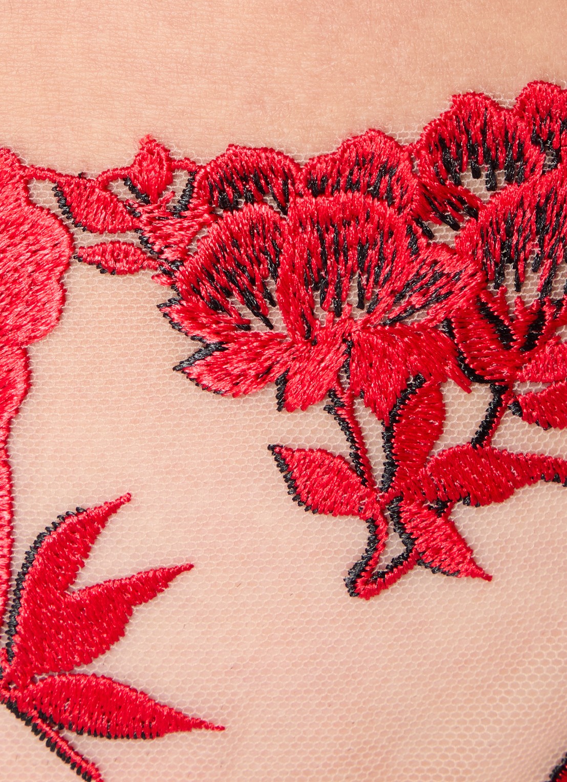 Bluebella Lavanya string van mesh met borduring - detail 5 rood