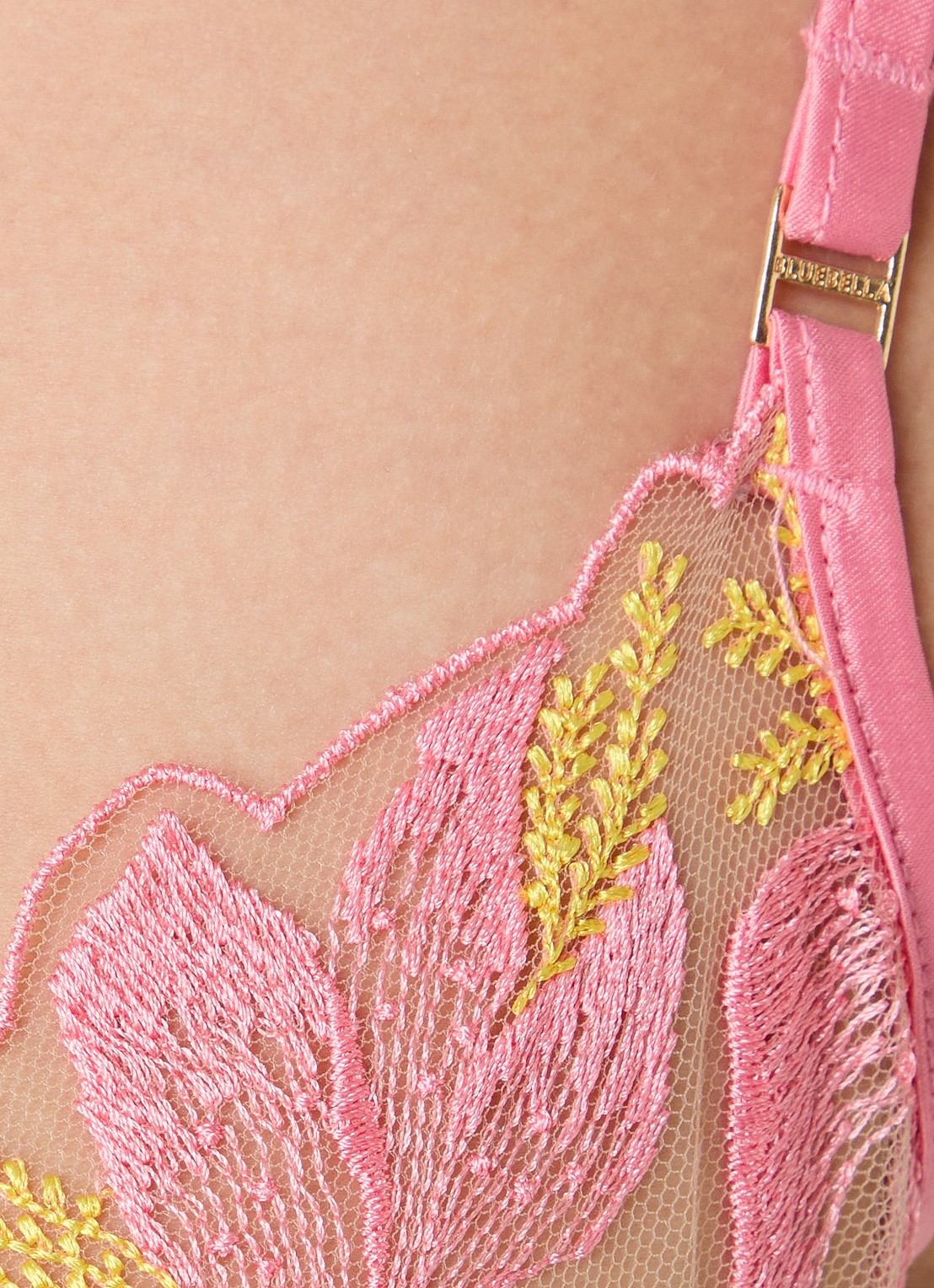 Bluebella Patrice beugel bh met bloemborduring - detail 5 roze