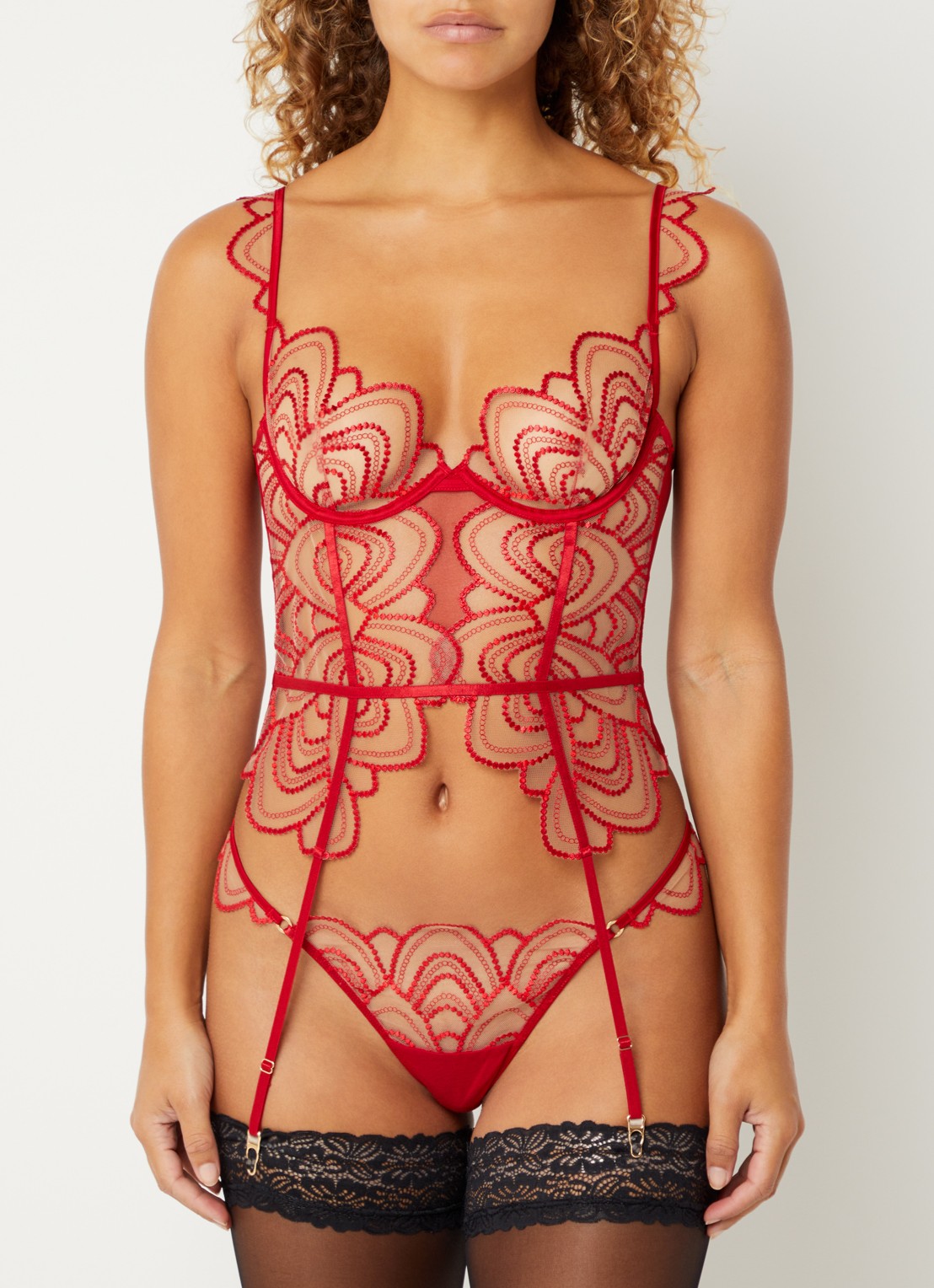Bluebella Soraya bustier van mesh met borduring  - voorkant 5 rood