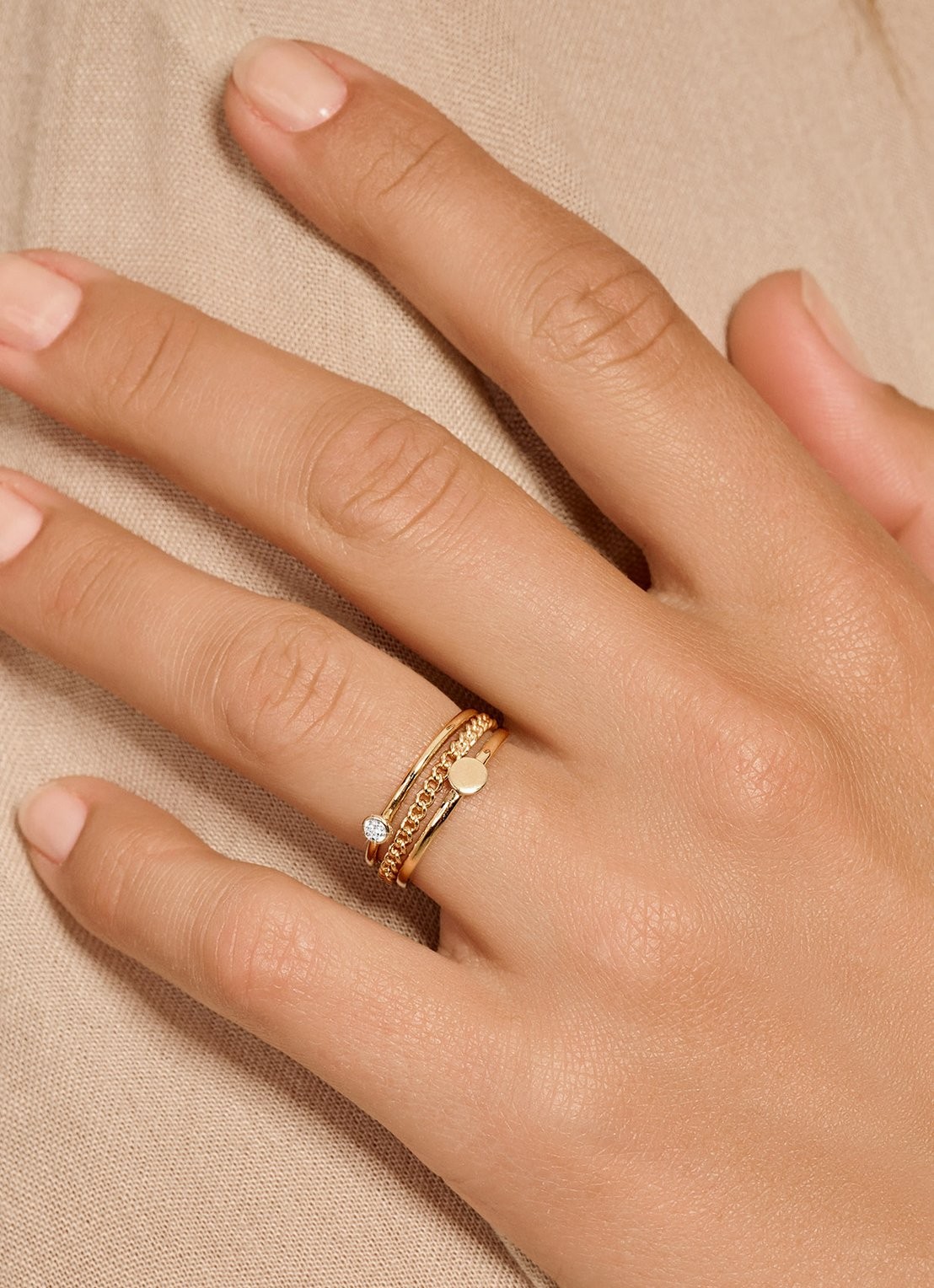 Blush Ring van 14 karaat geelgoud 1212YGO - voorkant 2 goud