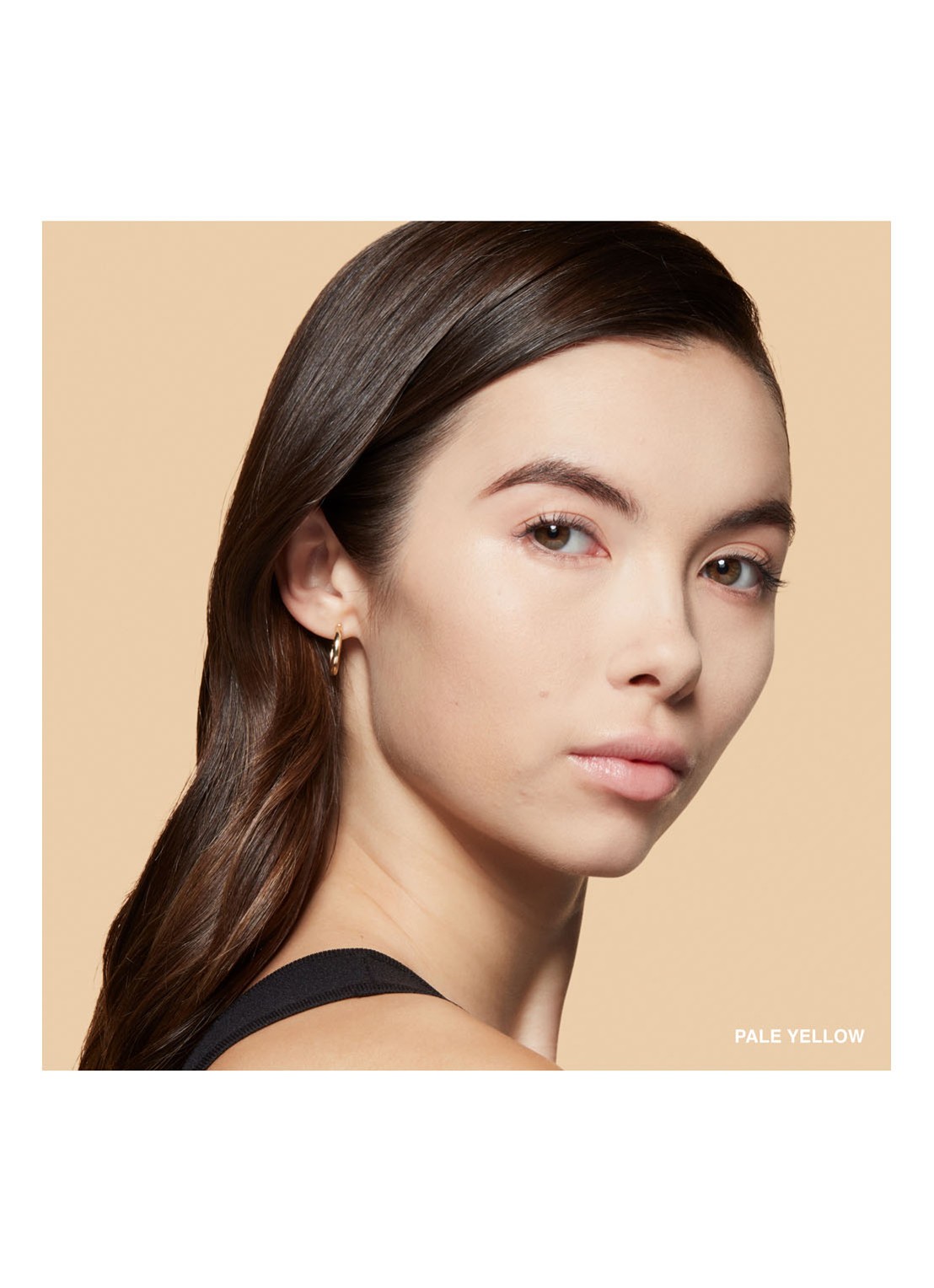 Bobbi Brown Sheer Finish Pressed Powder - poeder - detail 5 pale yellow