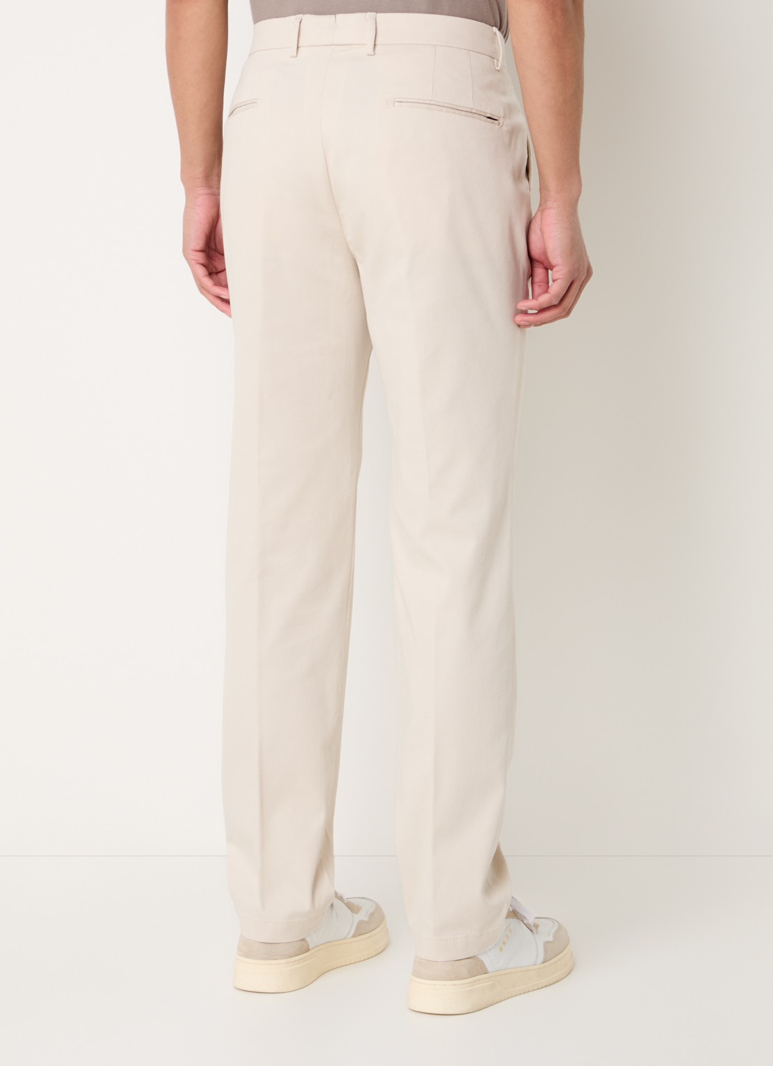 Boggi Milano Antonio straight fit chino in lyocellblend - achterkant 5 beige