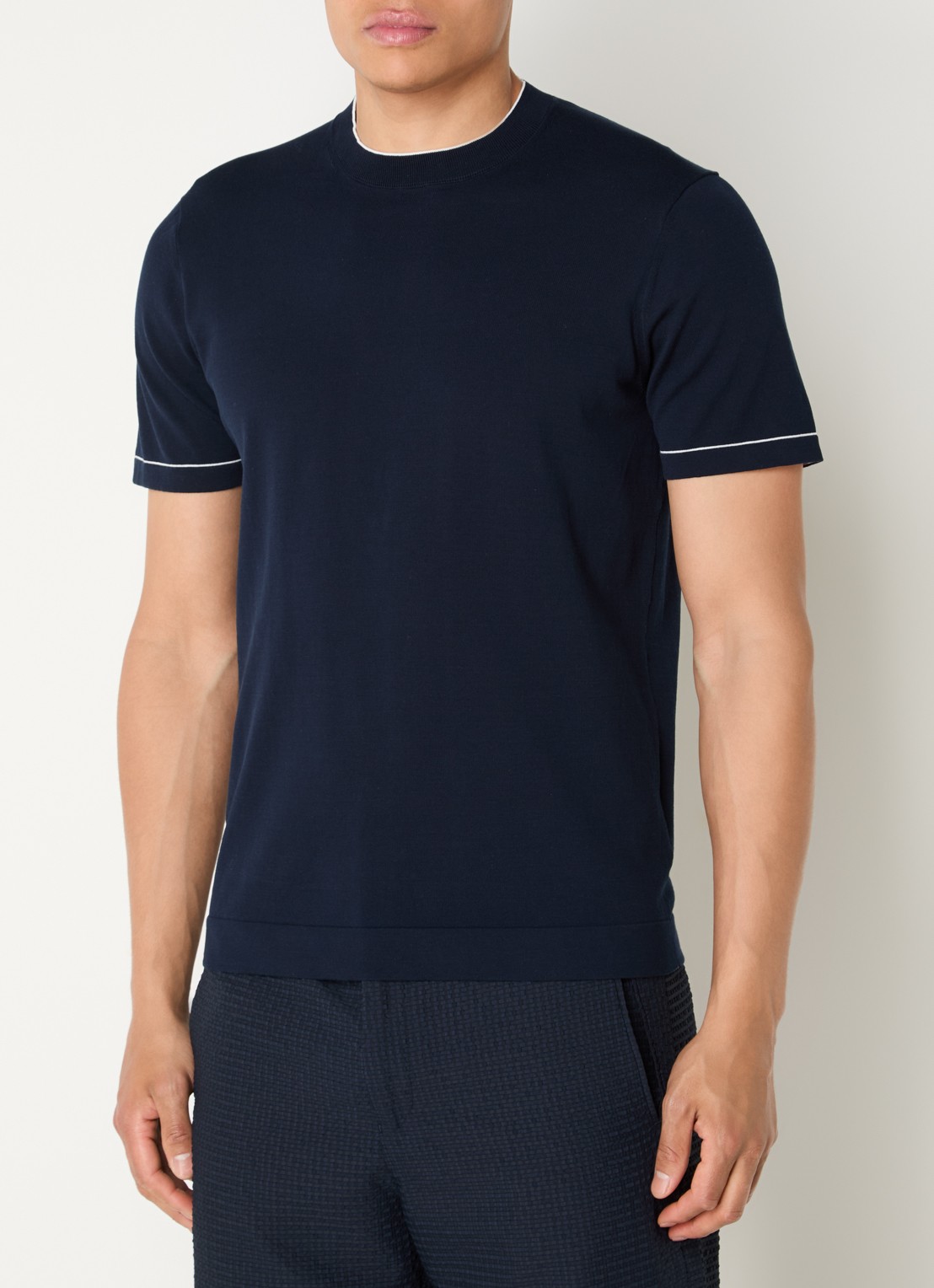 Boggi Milano Fijngebreid T-shirt met ronde hals - detail 2 donkerblauw