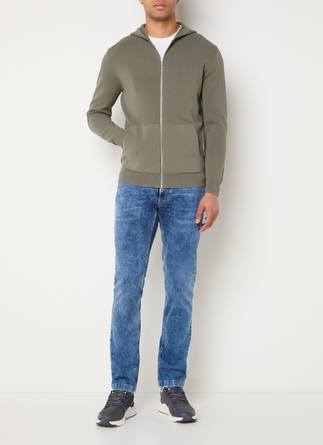 Boggi Milano Fijngebreid vest met capuchon - voorkant 2 zand