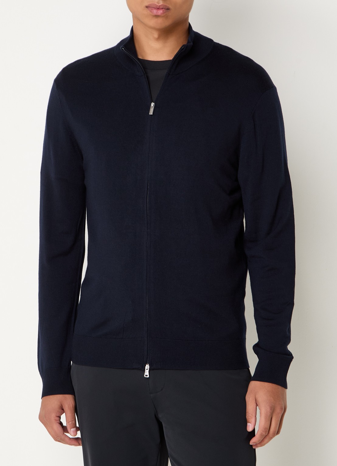 Boggi Milano Fijngebreid vest van wol - detail donkerblauw