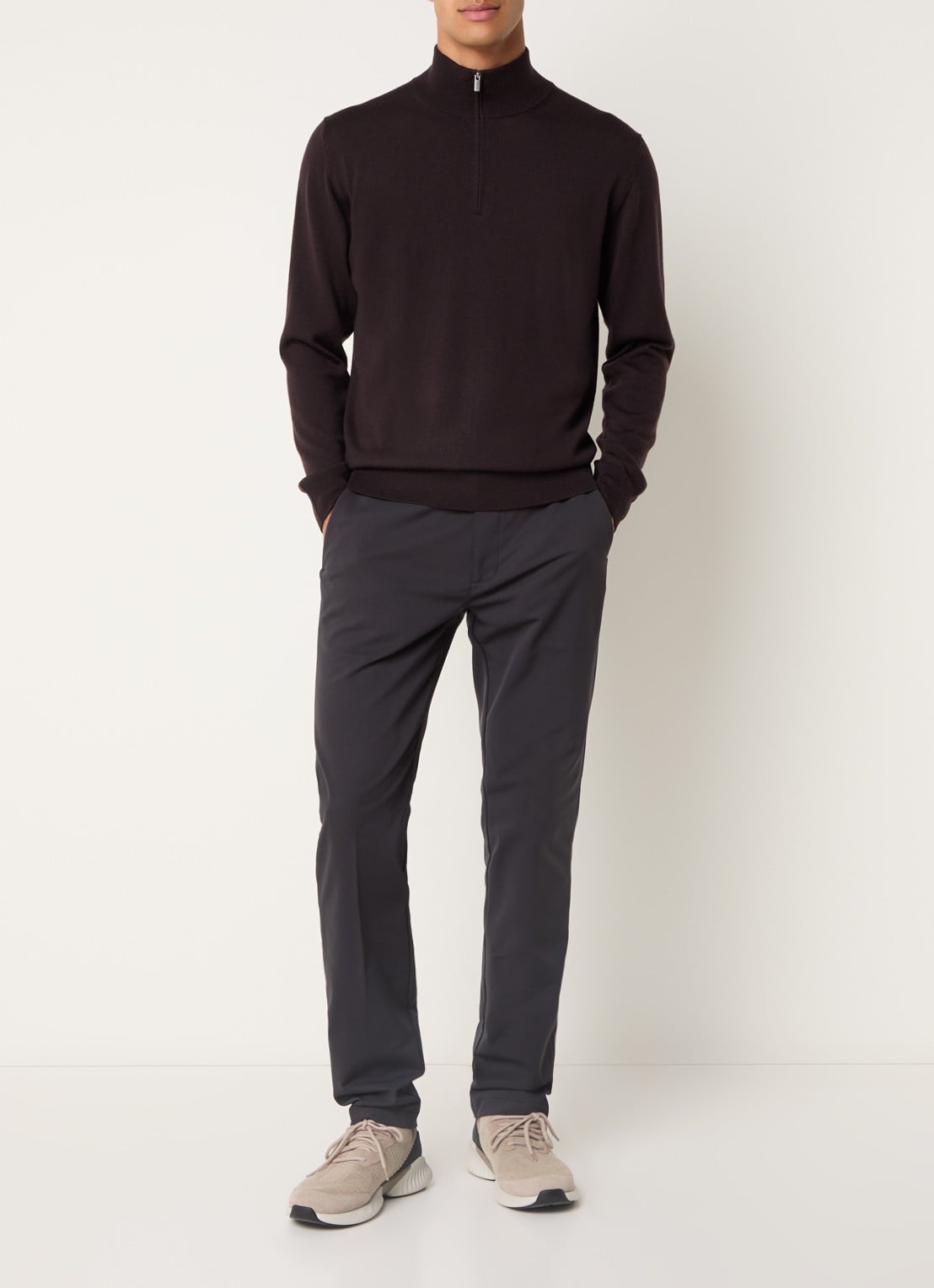 Boggi Milano Fijngebreide pullover van wol met halve rits - voorkant 3 donkerbruin