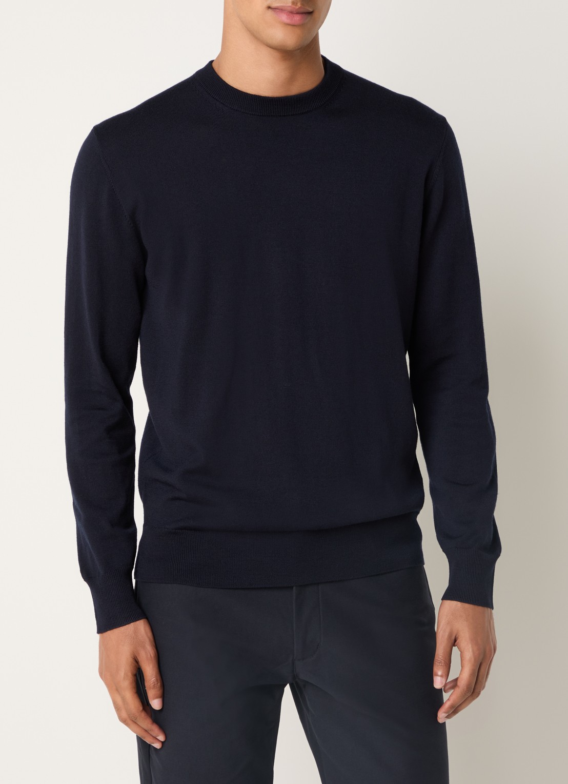Boggi Milano Fijngebreide pullover van wol met ronde hals - detail 4 donkerblauw