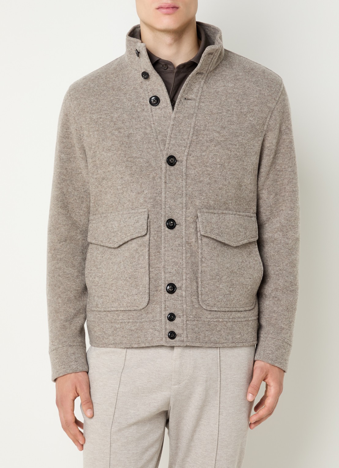 Boggi Milano Jack in kasjmierblend met klepzakken - detail donkerbeige