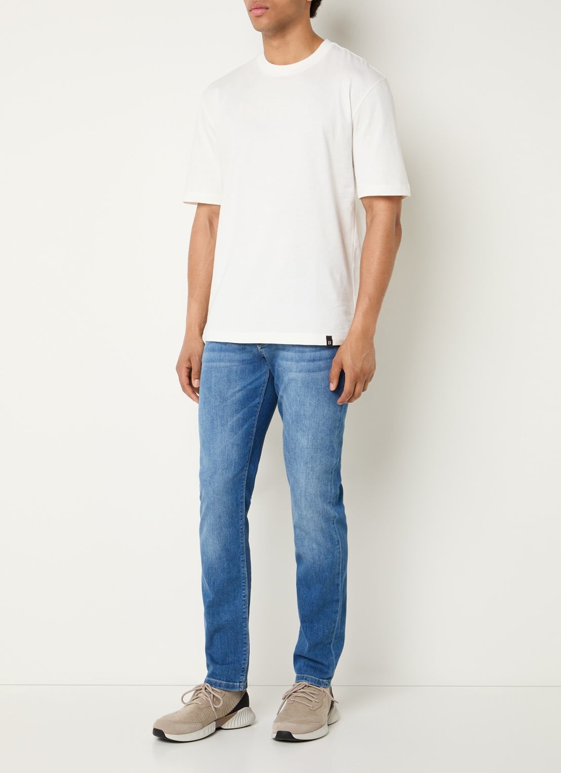 Boggi Milano Skinny jeans met medium wassing - voorkant 5 indigo