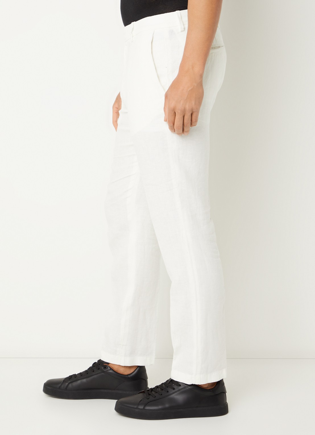Boggi Milano Slim fit chino van linnen met steekzakken - detail 2 gebroken wit