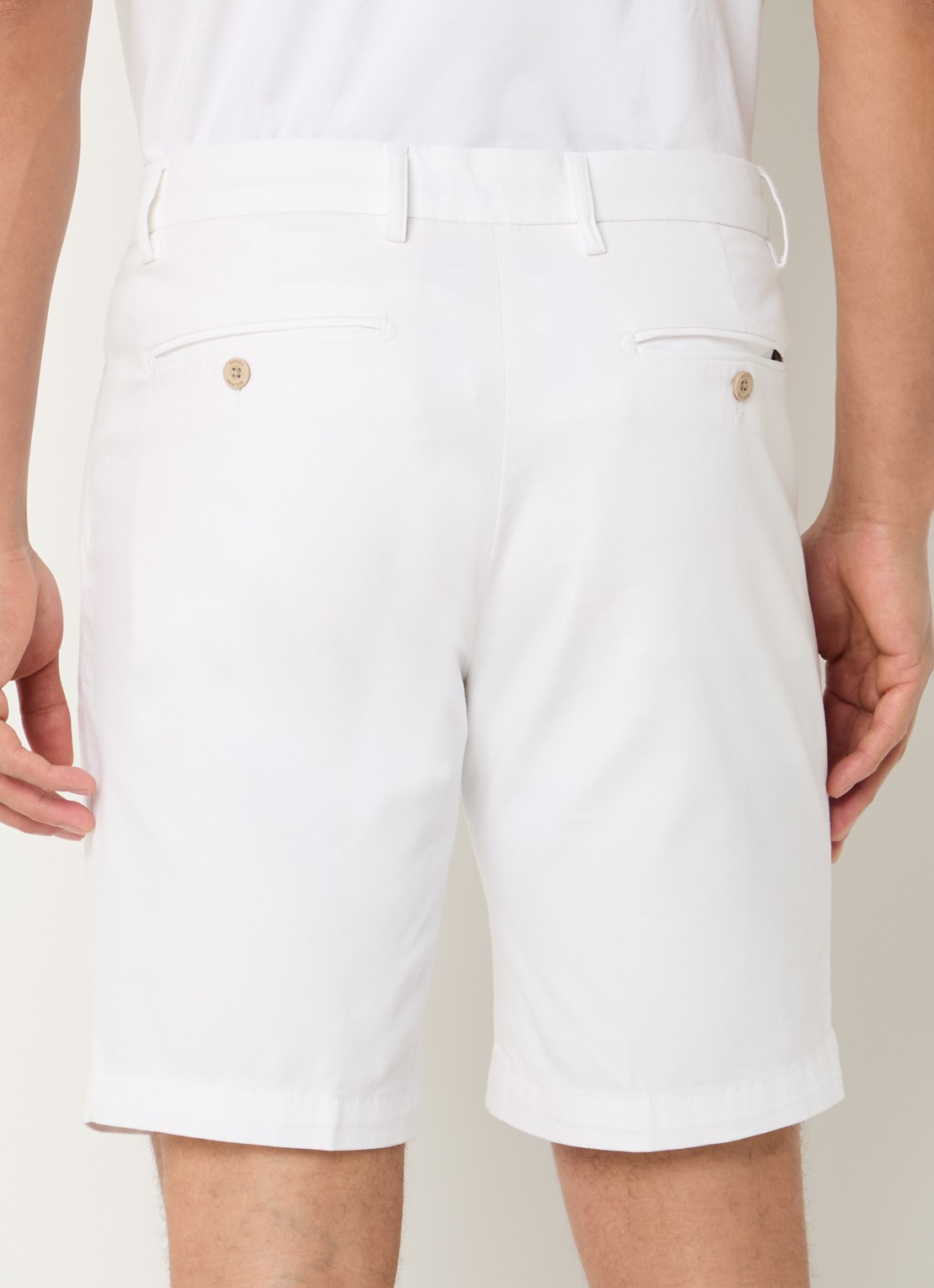 Boggi Milano Slim fit korte broek met steekzakken - achterkant wit